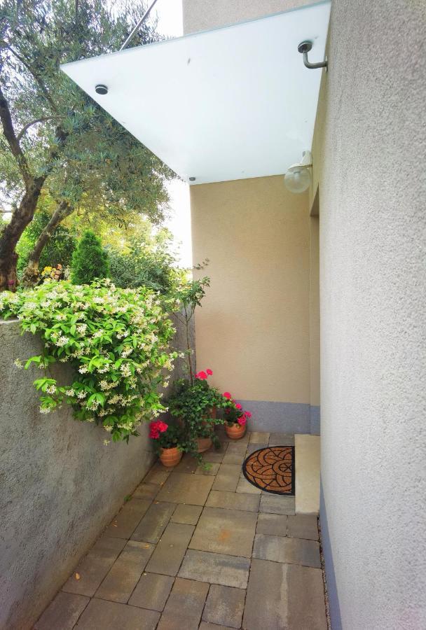 Valdesara Apartment Malinska Exterior foto
