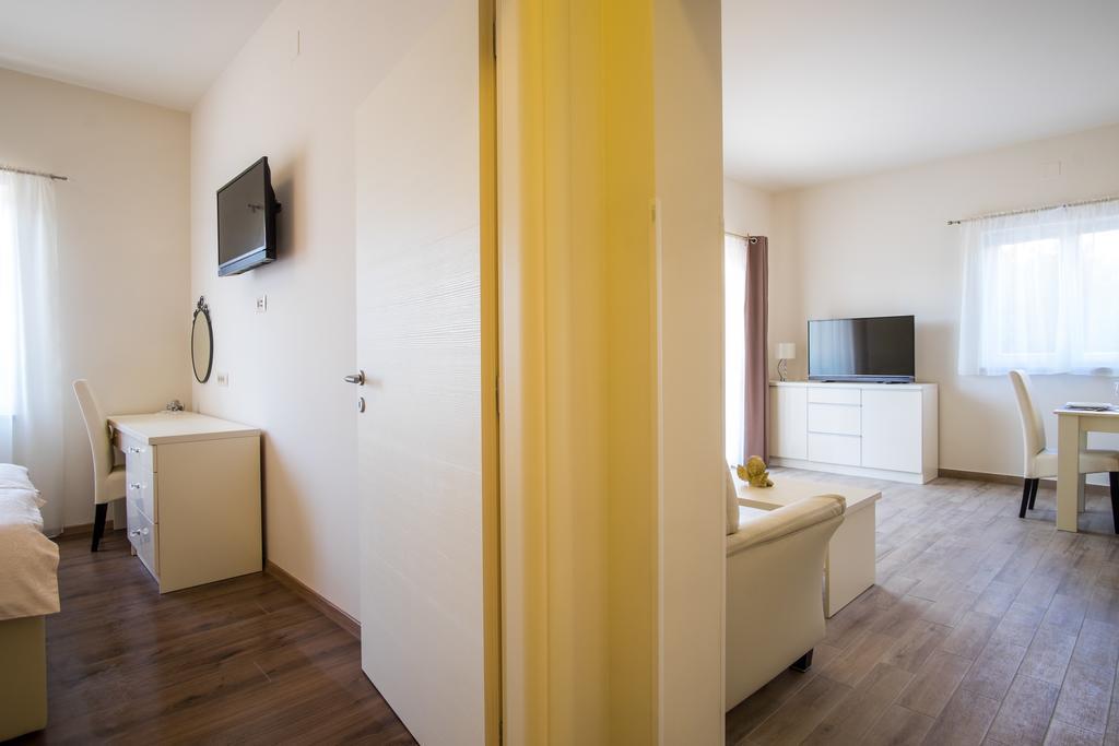 Valdesara Apartment Malinska Exterior foto